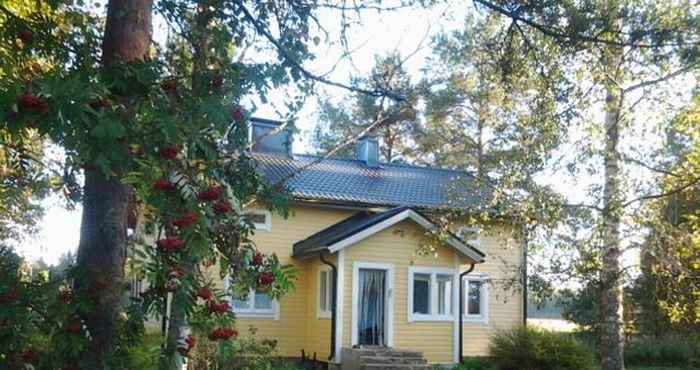 Others Beautiful 4 Bed Cottage in Elimaki With Wood Sauna