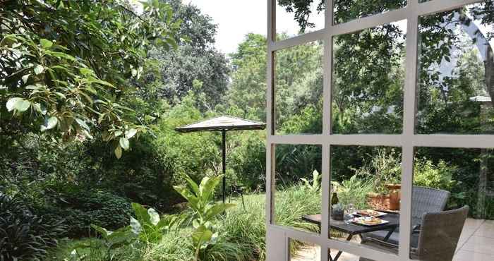 อื่นๆ Lemon Thorn Cottage for 2 People With Wonderful Private Terrace in Garden