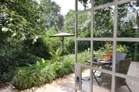 Lainnya Lemon Thorn Cottage for 2 People With Wonderful Private Terrace in Garden