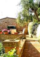 Imej utama La Terrazza, Elegant Tuscan Stone House With Garden and Terrace in Cetona