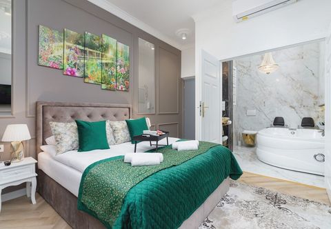 Others Studio With Jacuzzi by Renters Prestige