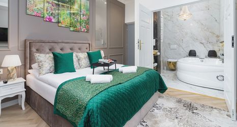 Others 2 Studio With Jacuzzi by Renters Prestige