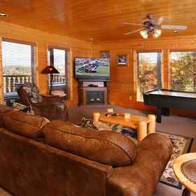 Primary image 1 His Amazing Grace, Pigeon Forge Hotels