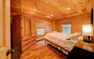 Lain-lain 4 Mount Snow Cabin with Private Hot Tub by Redawning