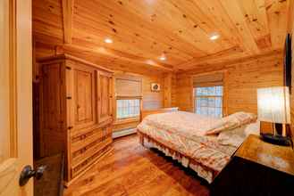 Lain-lain 4 Mount Snow Cabin with Private Hot Tub by Redawning