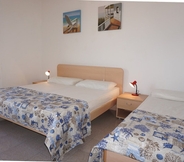 Others 3 Three-room Apartment a Stones Throw From the sea for 5 by Beahost Rentals