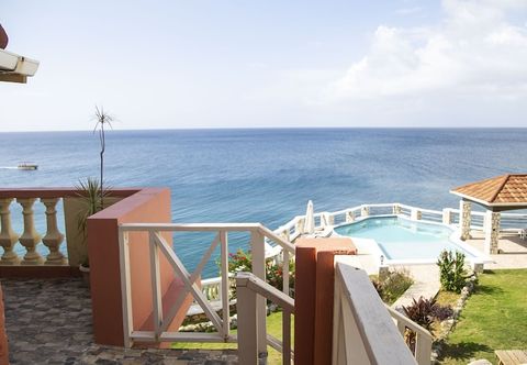 Others Castle Cove-Ocean Front Villa