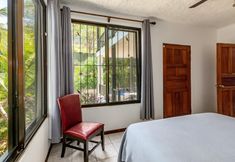Others 4 5-BD Beachfront, Ocean-View Hillside Home