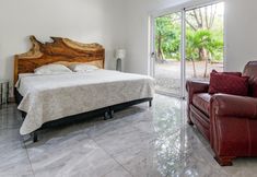 Others 4 House and Apartment With Private Pool - Walk to Beach