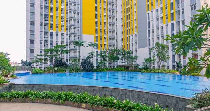 Others Modern 2BR Apartment for 4 Pax at Springlake Summarecon