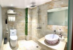 Others 4 Blue Lake Hotel