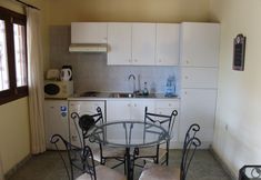 Others 5 Rustic 1-bed Bungalow in Parque Holandés