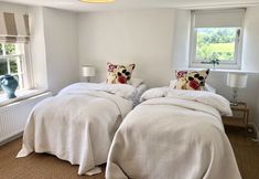 기타 4 Large Boutique Holiday House With hot tub Near Bath