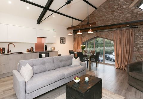 อื่นๆ Strawberry Line, Flat 1