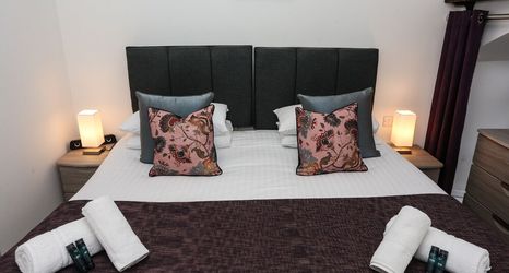 อื่นๆ 2 Strawberry Line, Flat 1