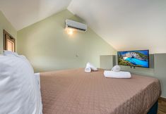 Others 5 Kozanos Suites with Private Pool