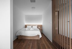 Others 3 Ultima Suites Nilie Hospitality MGMT