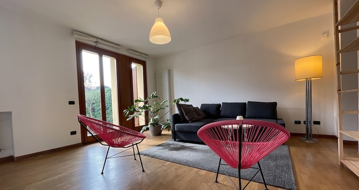 Others Modern Apartment, Private Garden, 25km From Milan