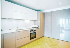 อื่นๆ 4 High Rise 1 Bedroom Apartment in Southbank