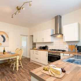 Primary image 1 HC Property - Durham House, 시튼 위드 슬링리 아파트