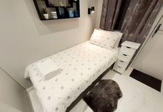 Others 6 Modern Studio Apartment in Newcastle Upon Tyne