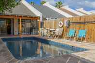 Others Private Townhome w/ Private Pool 1 Block to Beach 3 Bedroom Home by Redawning