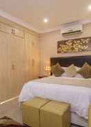 Imej utama Ezulwini Guest House - Queen Room With Balcony, Pool View Jacuzzi in Balito