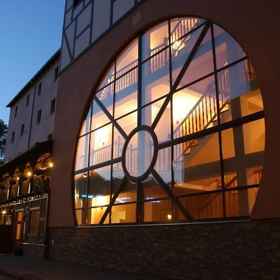 Primary image 1 ホテル ザムコウィ ムン, オポーレ県 ホテル