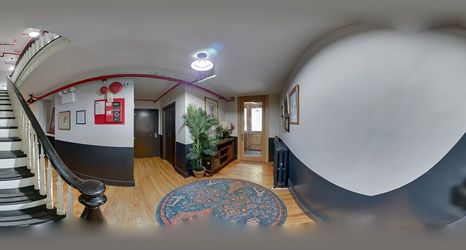 Others 2 Lamartine Chelsea – Hostel