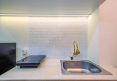 Lain-lain 6 Warm And Cozy Studio Evenciio Apartment Margonda Near Ui