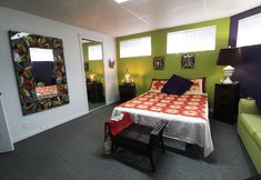 Others 2 Room in Guest Room - Gandhi Very Large Room Decorated in Indian Style, Office Space and Sofa