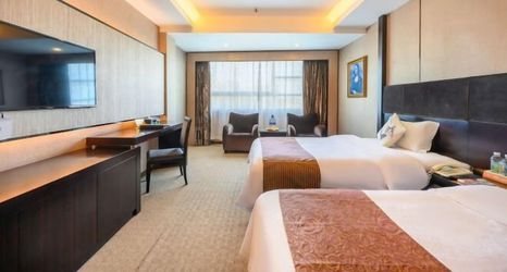 Others 2 Sunny Holiday Hotel