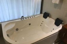 Others Sunny Holiday Hotel