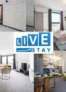 ภาพหลัก Livestay - 3 bed Apt With Balcony Near Heathrow