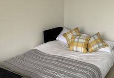 Lain-lain 4 Charming 2-bed Cabin in Inverness, Scotland