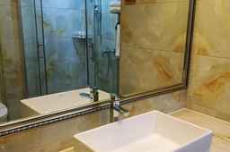 Junmei International Hotel, SGD 24