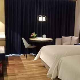 Room 1 Heyue Hotel(Olympic Sports Center Store), Mengjiazhuang Hotels