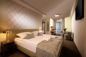 기타 4 XERION HOTEL