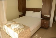 Others 7 Honor A Pansiyon Side