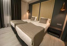 Lainnya 5 Antik Houses