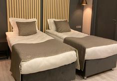 Lainnya 7 Antik Houses