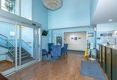 Others 4 Ozone Inn & Suites