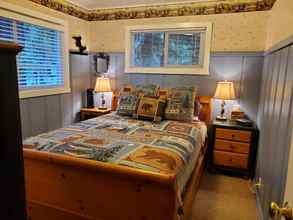 Others 4 Peterson Place - Dog Friendly 2 Bedroom Cabin by Redawning