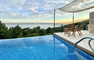 อื่นๆ 3 Villa Forte-the Exclusive Private Villa With Amazing sea View Located in Mimice