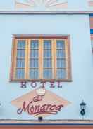 Depan hartanah Hotel El Monarca