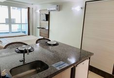 기타 6 SH Blue Suites