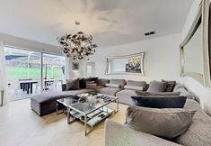 Others 7 14 Room Golf Tennis Villa