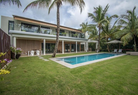 Others Golf Villa With a Modern Twist at Luxury Beach Resort