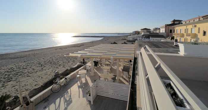 Lainnya Hotel Cecina Beach