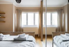 Others 7 Spacious 2 Bed Apartment with Garden in Fulham